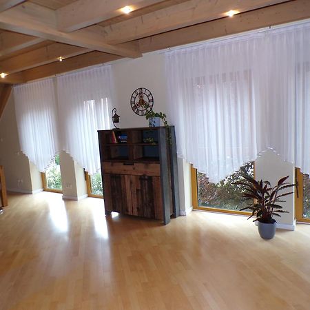 Mondfaenger Ferienwohnung , Naehe Playmobil Funpark Und Messezentrum Wilhermsdorf  ภายนอก รูปภาพ